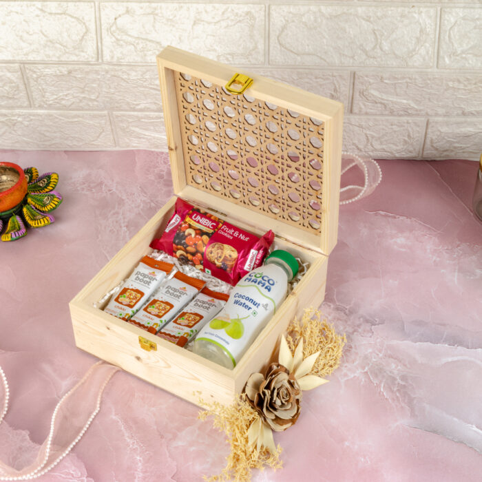 Pinewood box- Rattan Style 8 by 8
