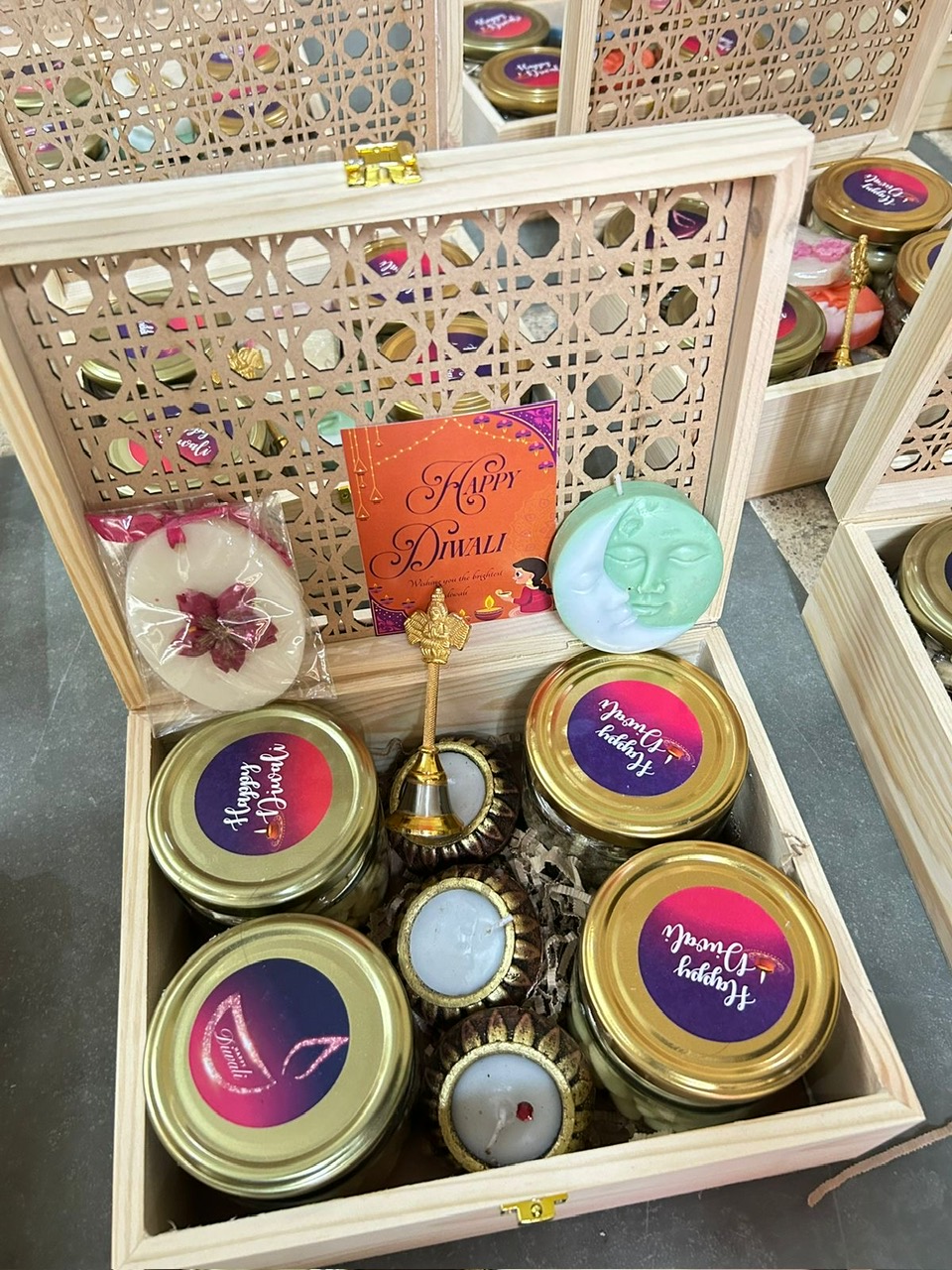 Festive Nuts & Glow Hamper for Diwali Gifting for Employees